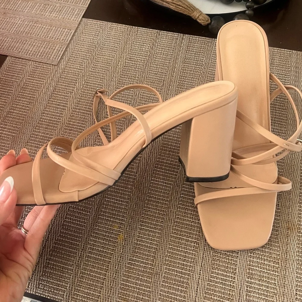 Azazie-ANKLE STRAP BLOCK HEEL SANDALS - Picture 8 of 9